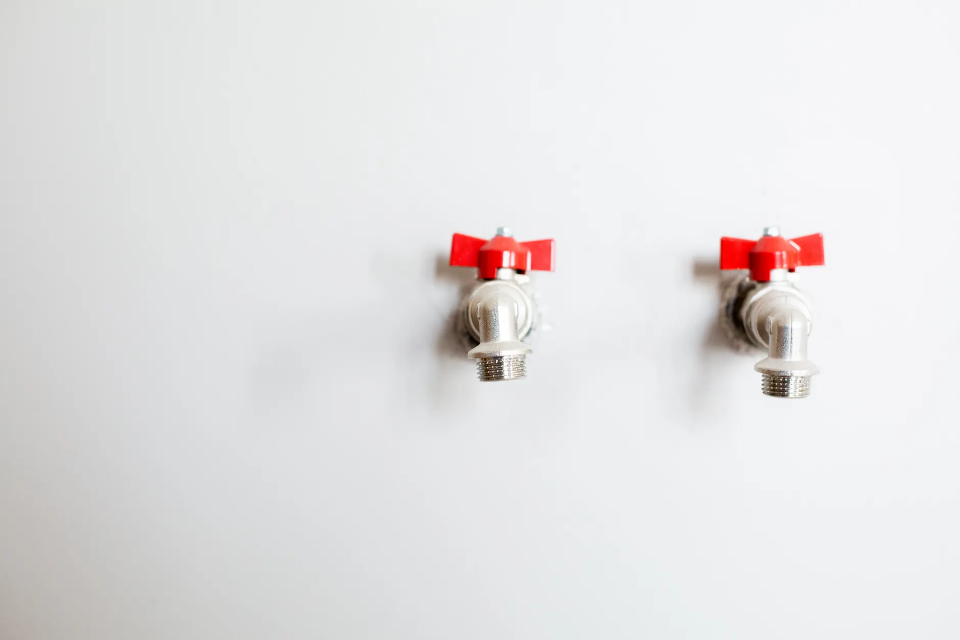 Dripping Tundishes and Discharge Pipes on Unvented Cylinders